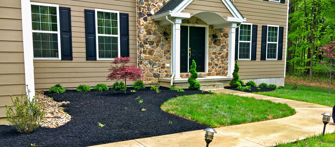 garden mulching and lawn service
